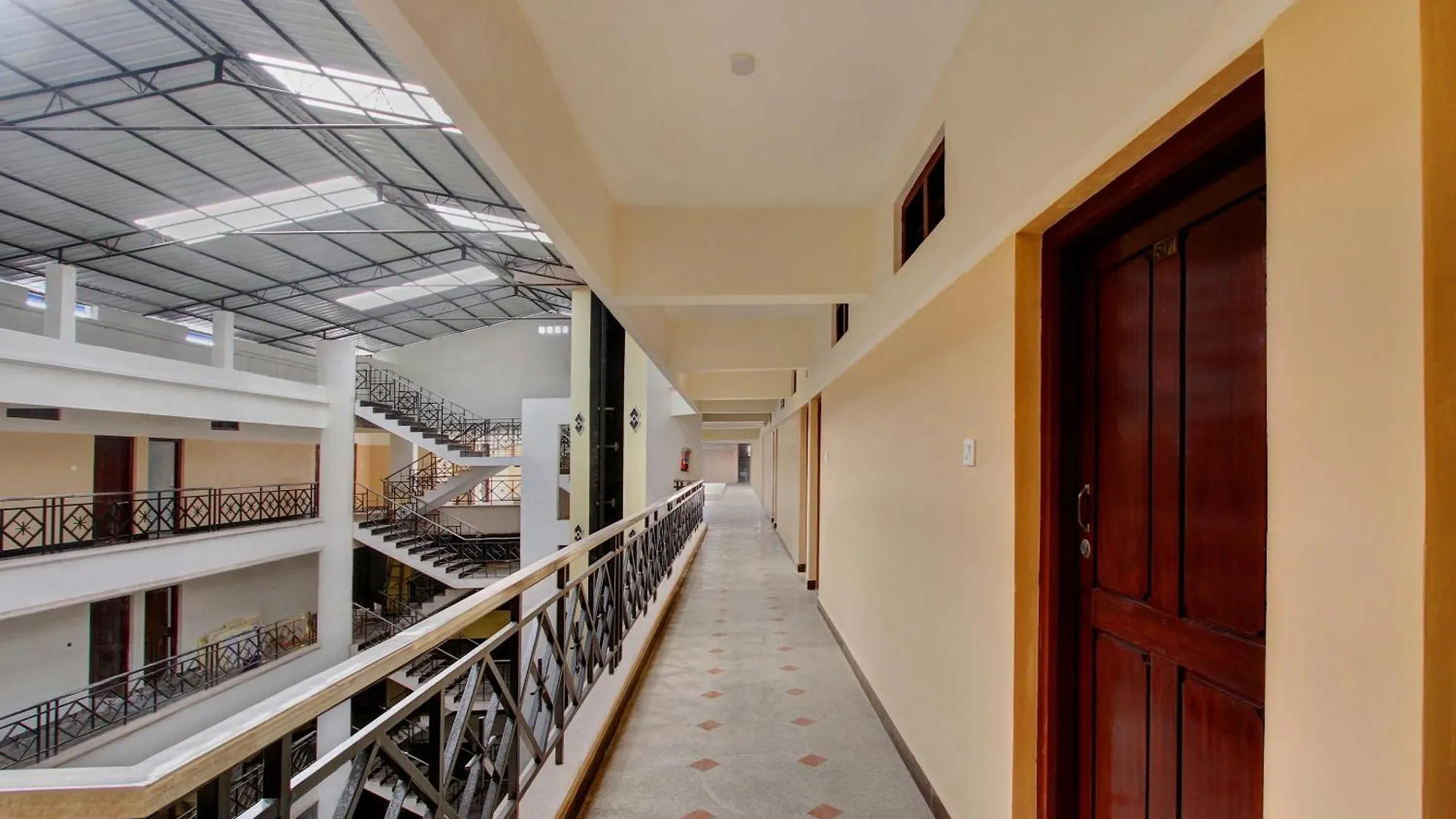 Hotel O Century Park Kasaragod
