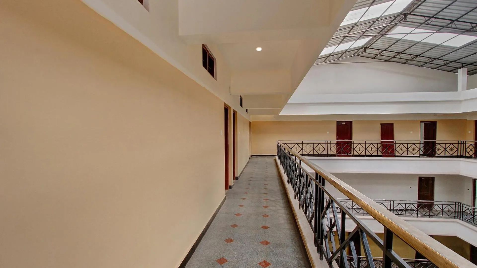 Hotel O Century Park Kasaragod 4*,